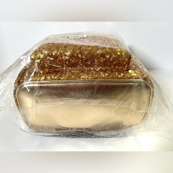 Loungefly X LASR Exclusive Disney Yellow Gold Sequin Minnie Mini Backpack - Picture 10 of 12